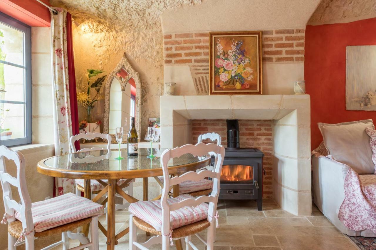 Gite De La Rochere Noizay Exterior foto
